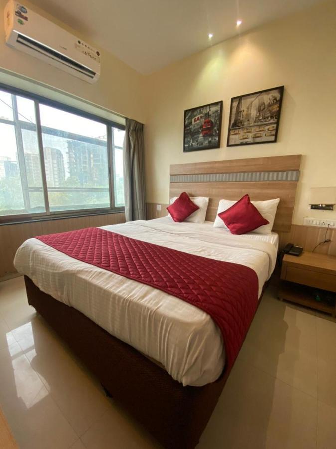Hotel Airport Prime -Near Mumbai International Airport Andheri East Exteriör bild