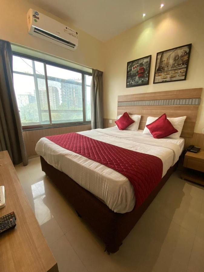 Hotel Airport Prime -Near Mumbai International Airport Andheri East Exteriör bild