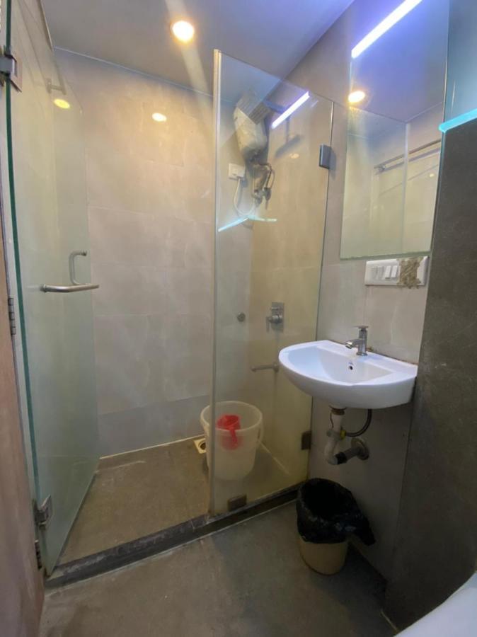 Hotel Airport Prime -Near Mumbai International Airport Andheri East Exteriör bild